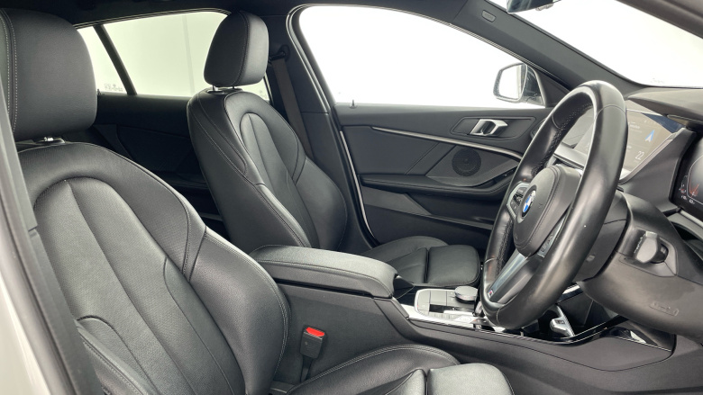 BMW 1 Series 118i M Sport 5dr Step Auto Petrol Hatchback